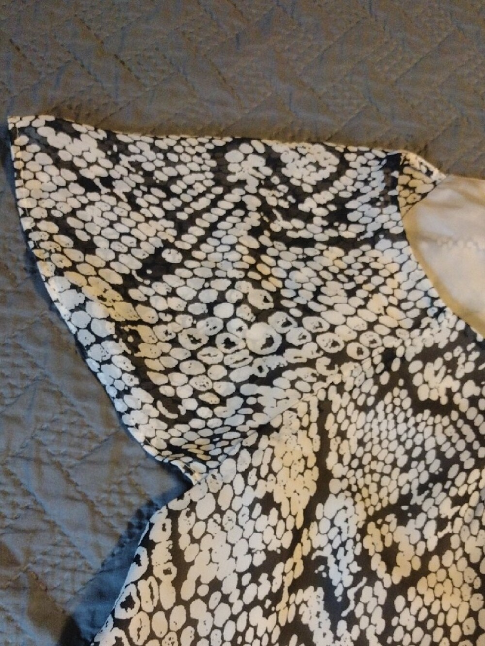 Madison Cream And Black Silk Blouse - Picture 3 of 11